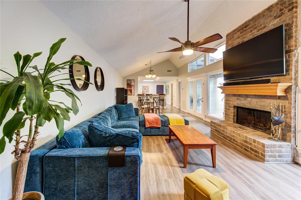1921 Wilcrest Drive, Houston, Texas image 1