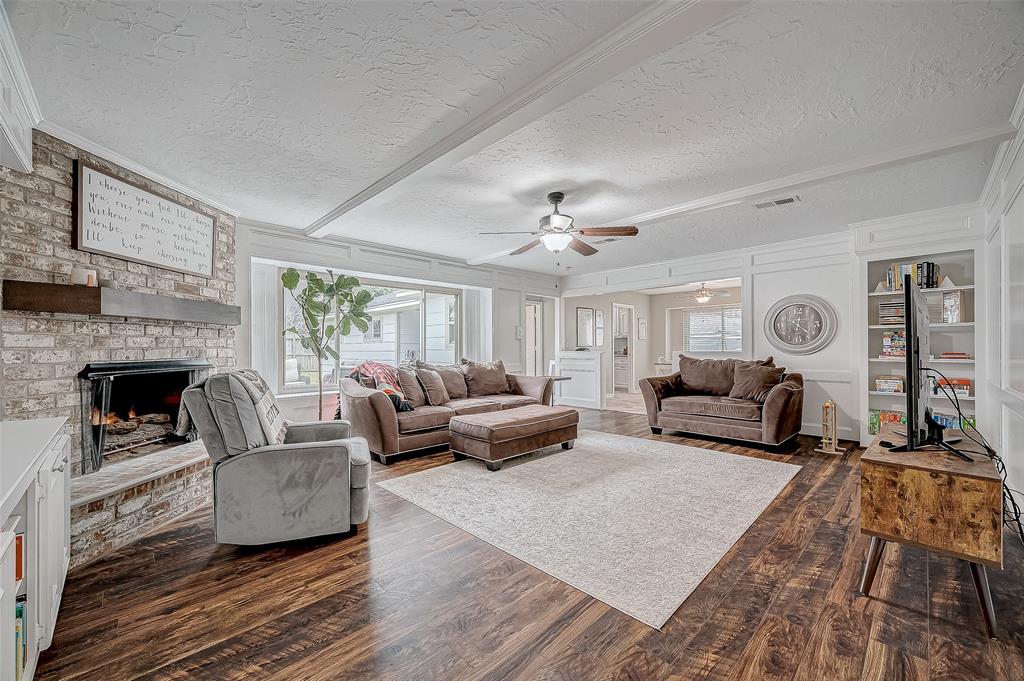 11607 Knobcrest Drive, Houston, Texas image 14