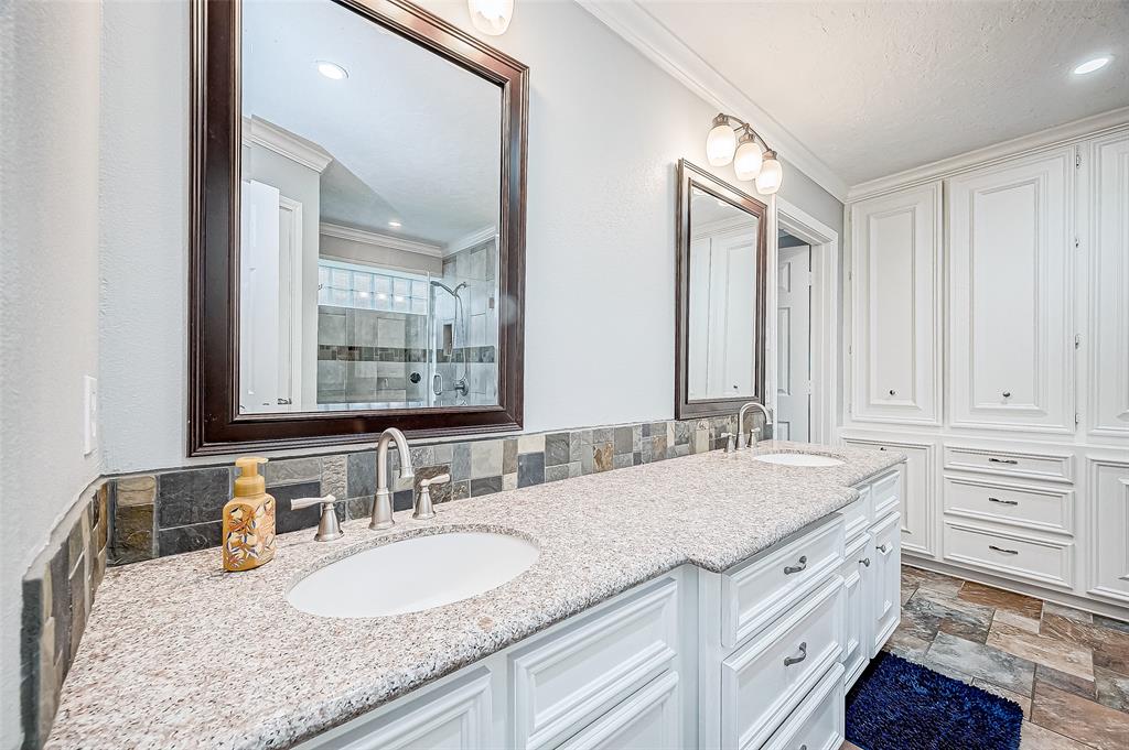 11607 Knobcrest Drive, Houston, Texas image 27