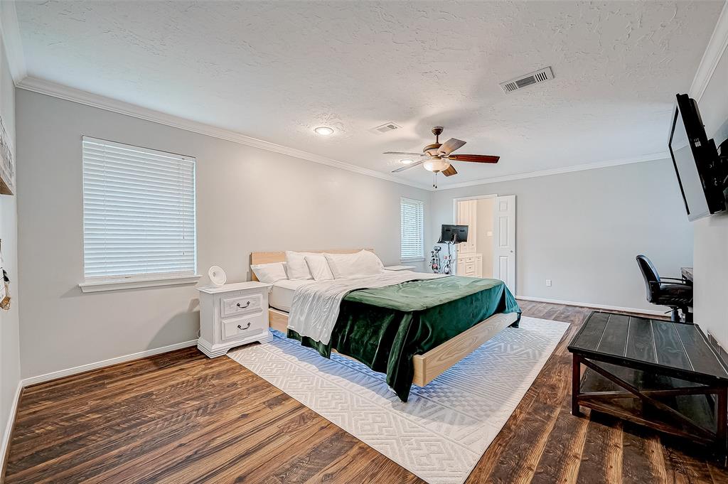 11607 Knobcrest Drive, Houston, Texas image 21