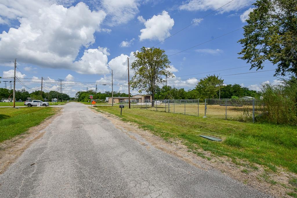 1902 Arizona Avenue, League City, Texas image 10