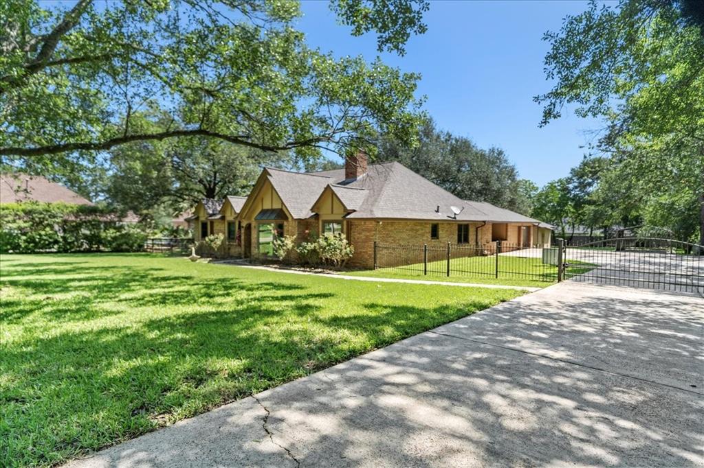30814 Quinn Road, Tomball, Texas image 1