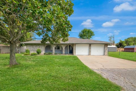 A home in Brazoria