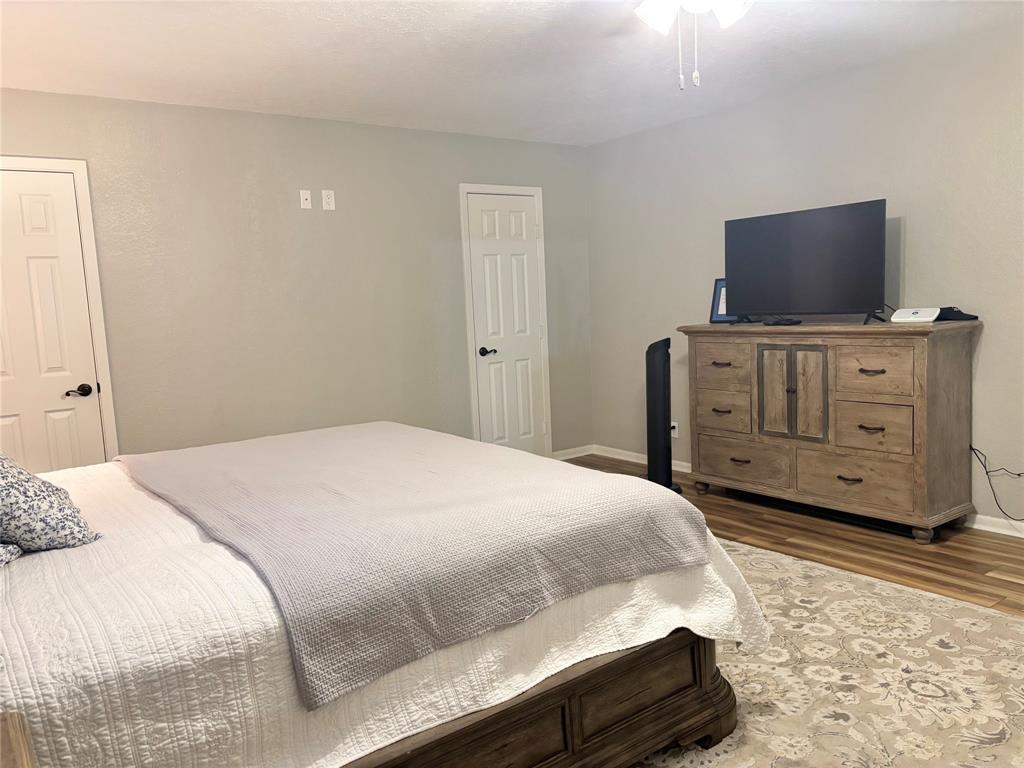 2729 Hillshire Drive, Deer Park, Texas image 33