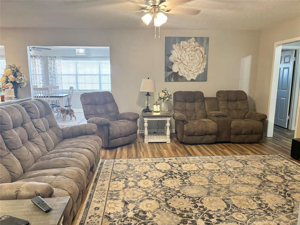 2729 Hillshire Drive, Deer Park, Texas image 18