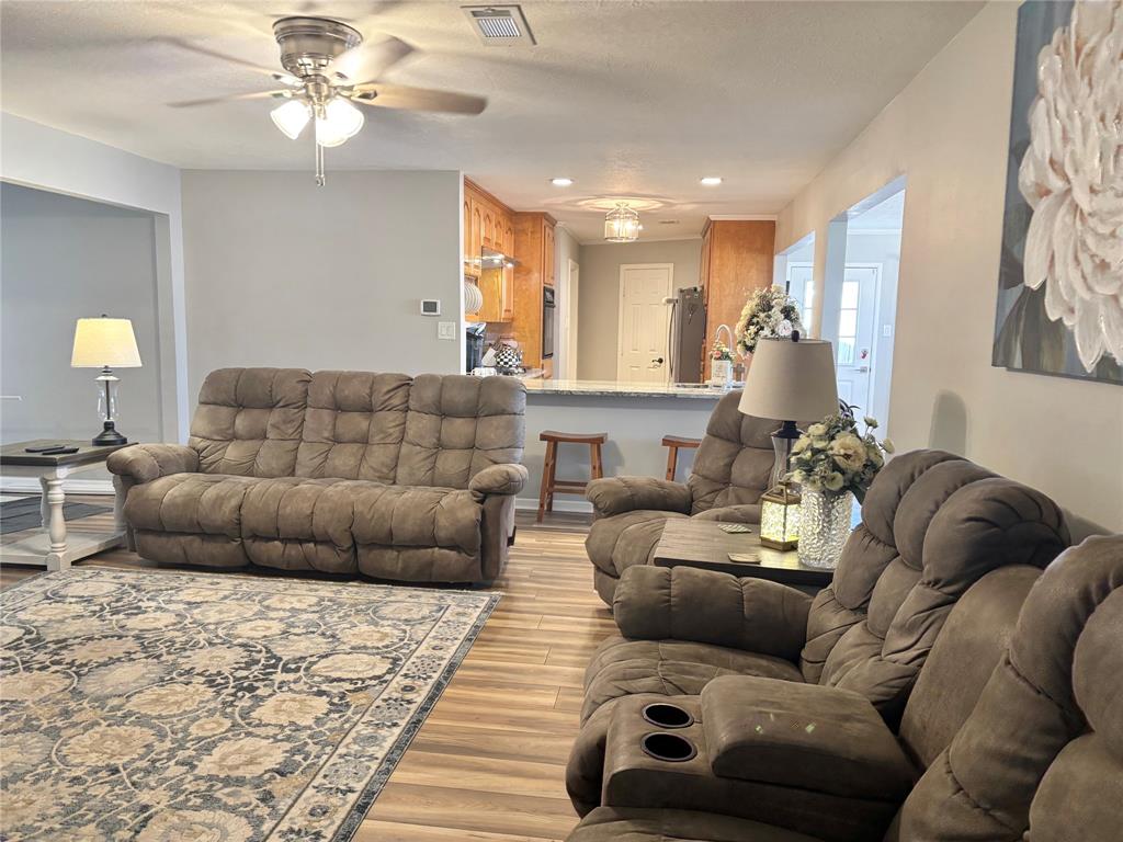2729 Hillshire Drive, Deer Park, Texas image 16
