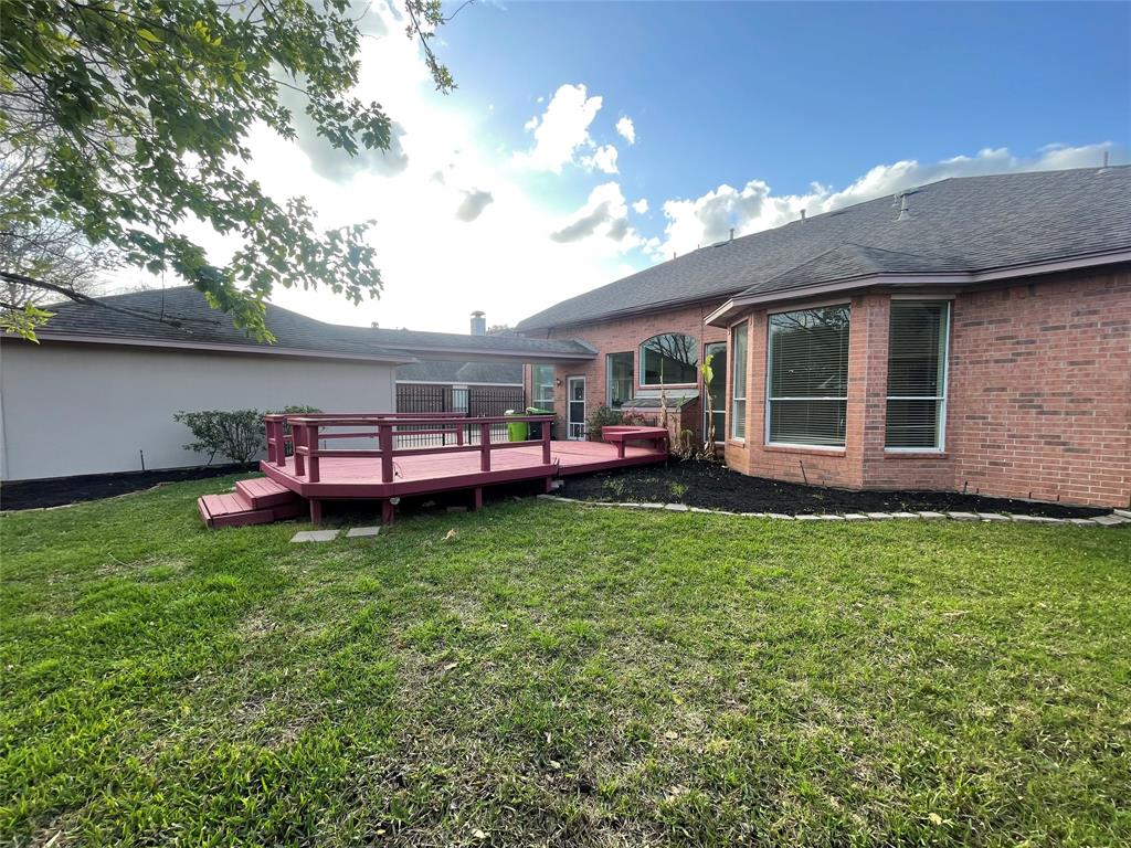 4311 Lakeside Meadow Drive, Missouri City, Texas image 47