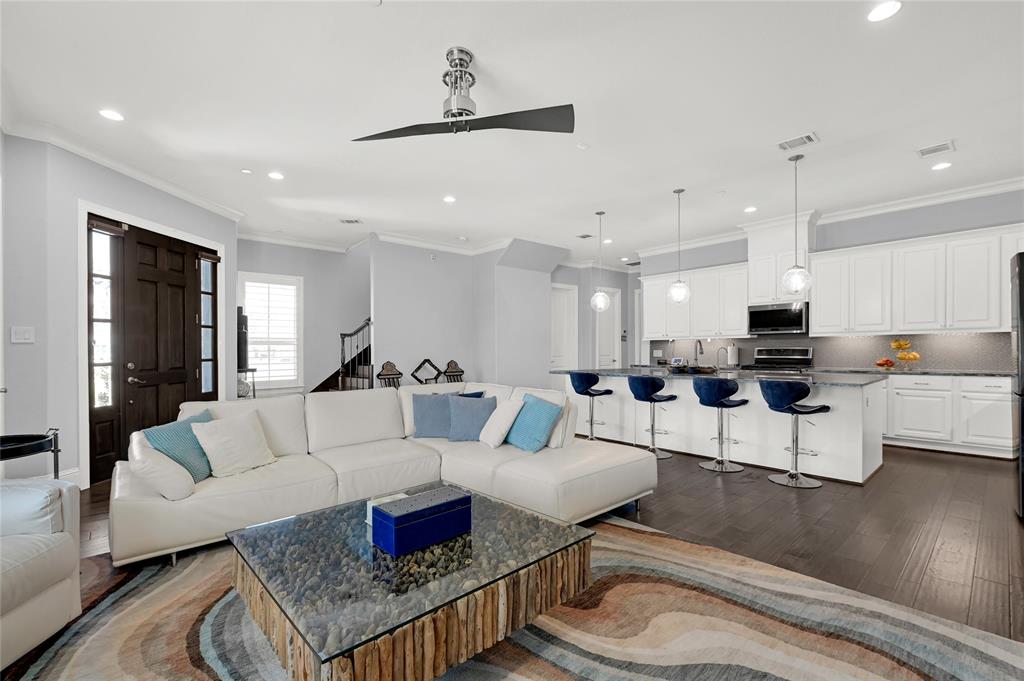 726 Imperial Boulevard, Sugar Land, Texas image 3