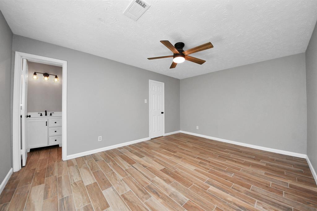 916 Woods Drive, Liberty, Texas image 25