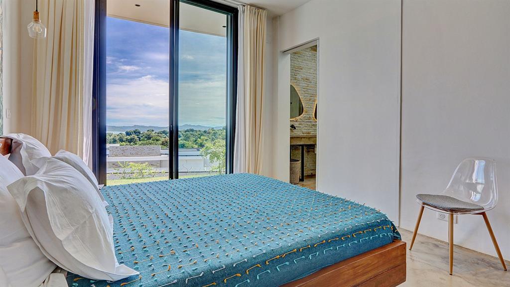 4 Luxury Villa Andrahibo