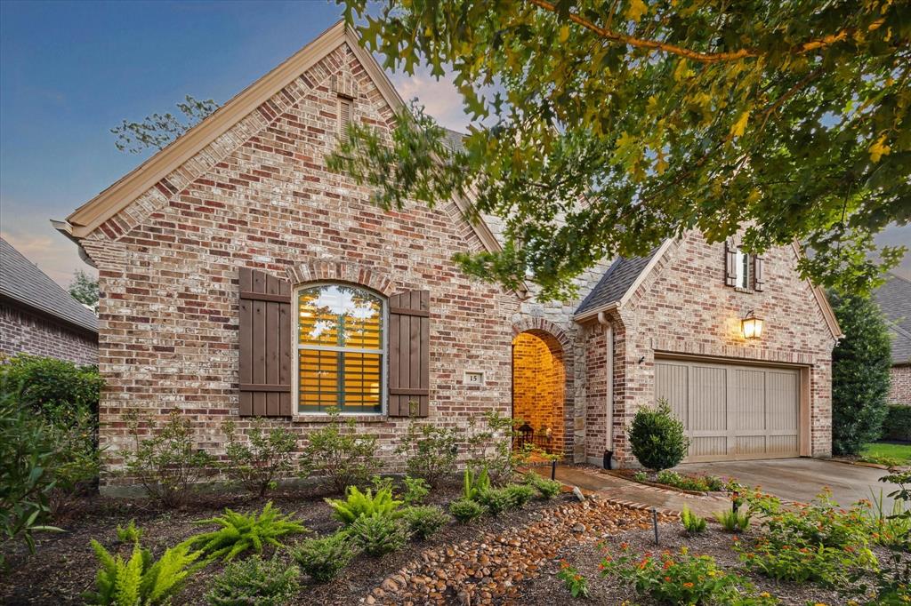 15 Corbel Point Way