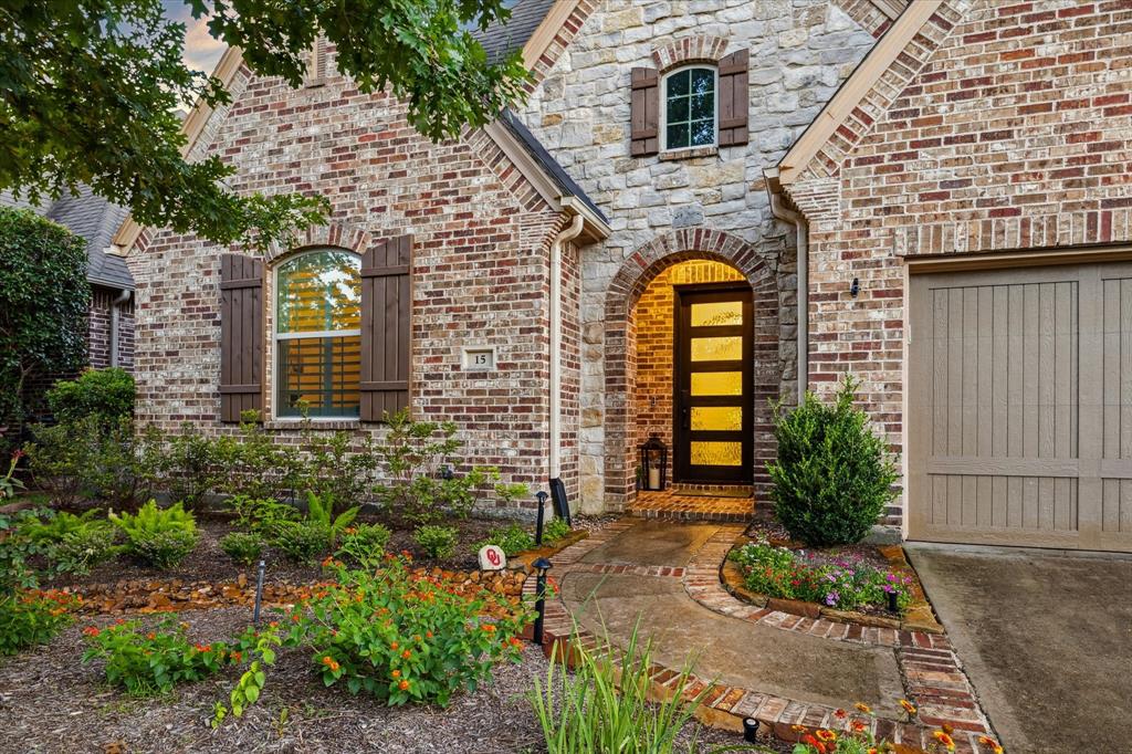15 Corbel Point Way