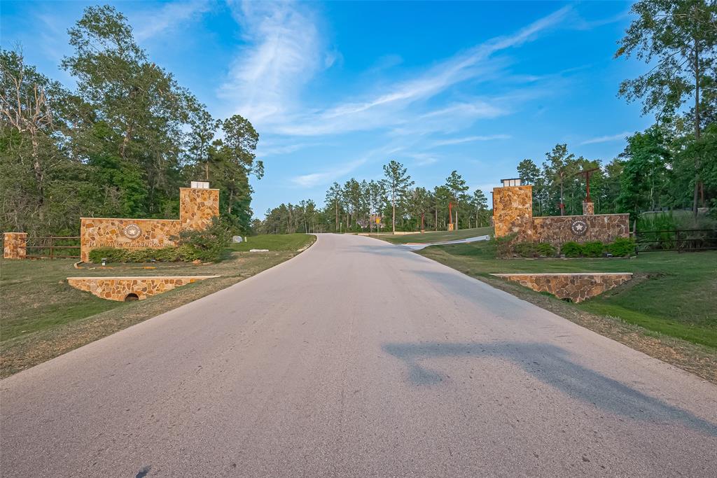 15831 Ridge Oak Road, Willis, Texas image 15