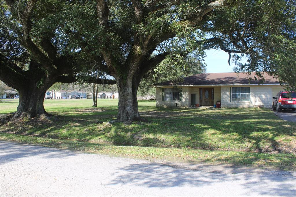 1145 Cuniff Road, Sour Lake, Texas image 4