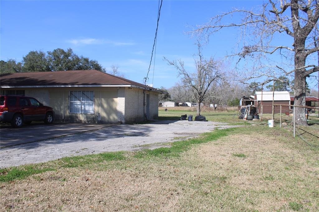 1145 Cuniff Road, Sour Lake, Texas image 3