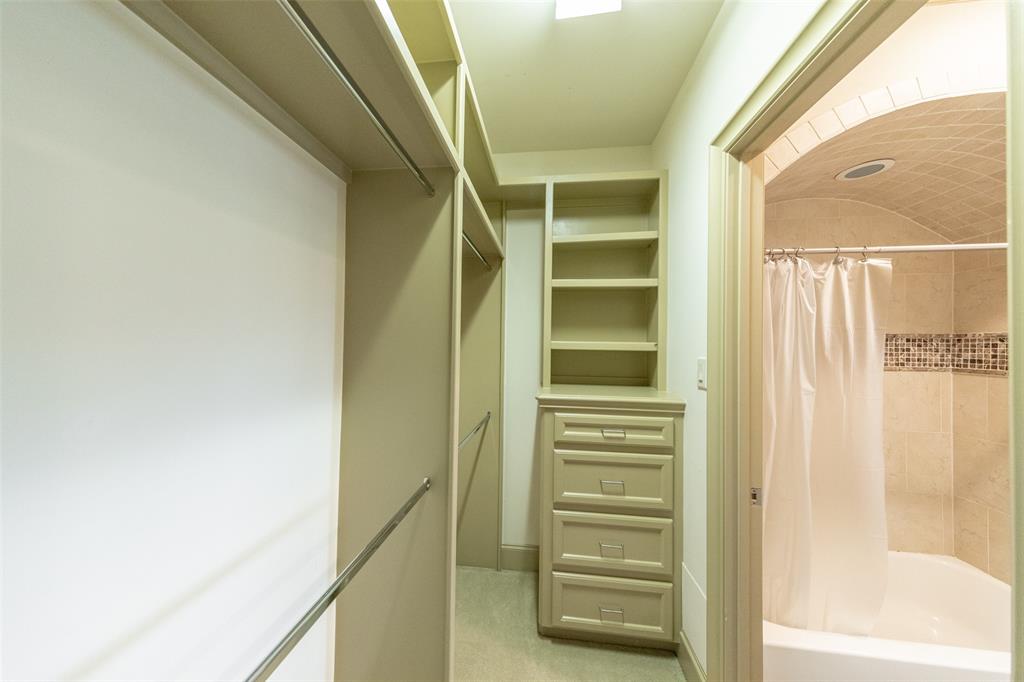 1111 Vista Creek Drive, Sugar Land, Texas image 38