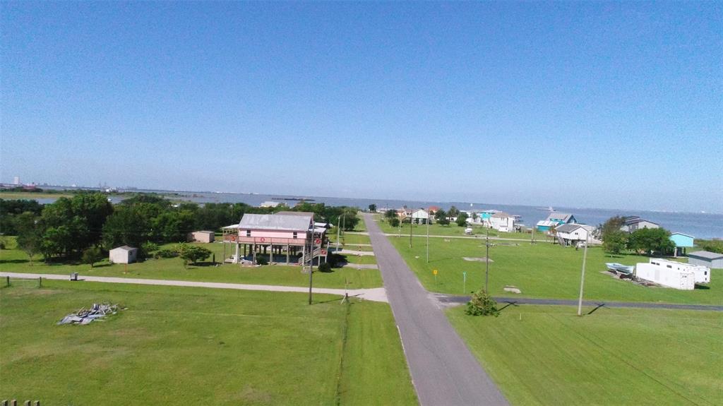 516 Overton Avenue, Port Bolivar, Texas image 6