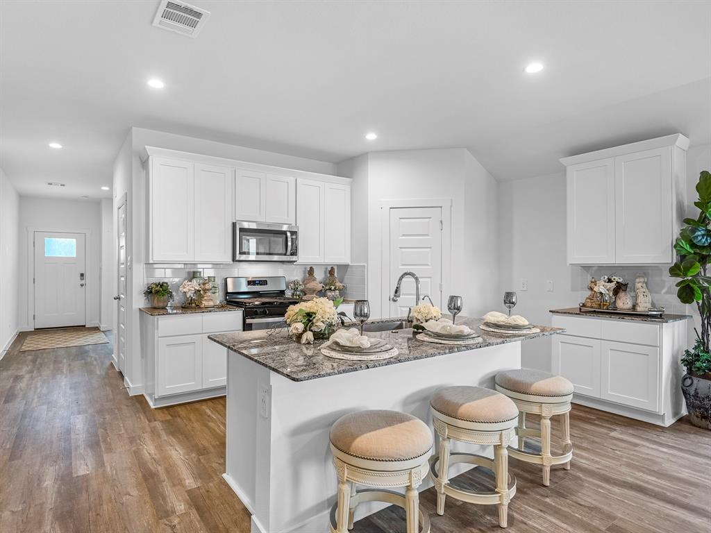3914 Silver Falls Lane, League City, Texas image 18