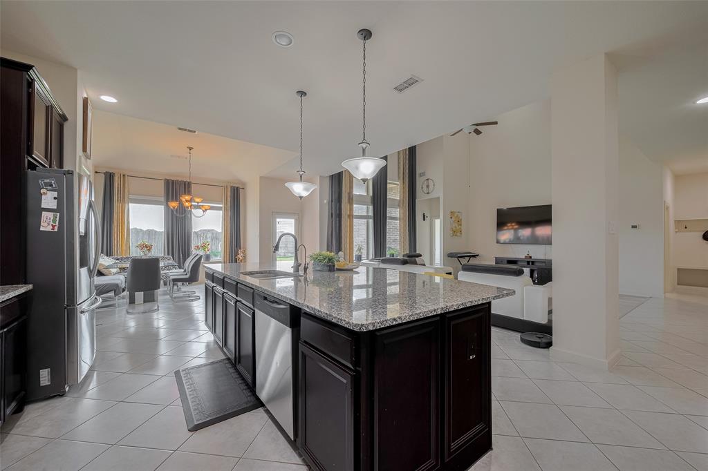 27003 Lindenwood Creek Lane, Katy, Texas image 17