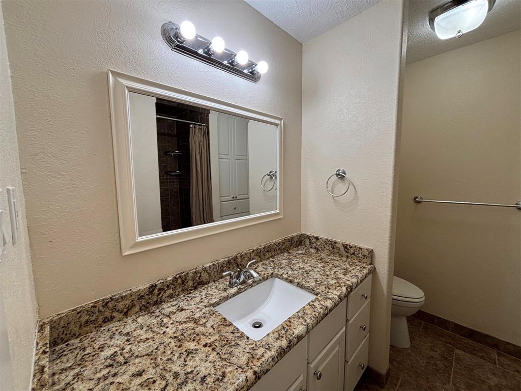 22023 Brierwood Drive, Frankston, Texas image 13