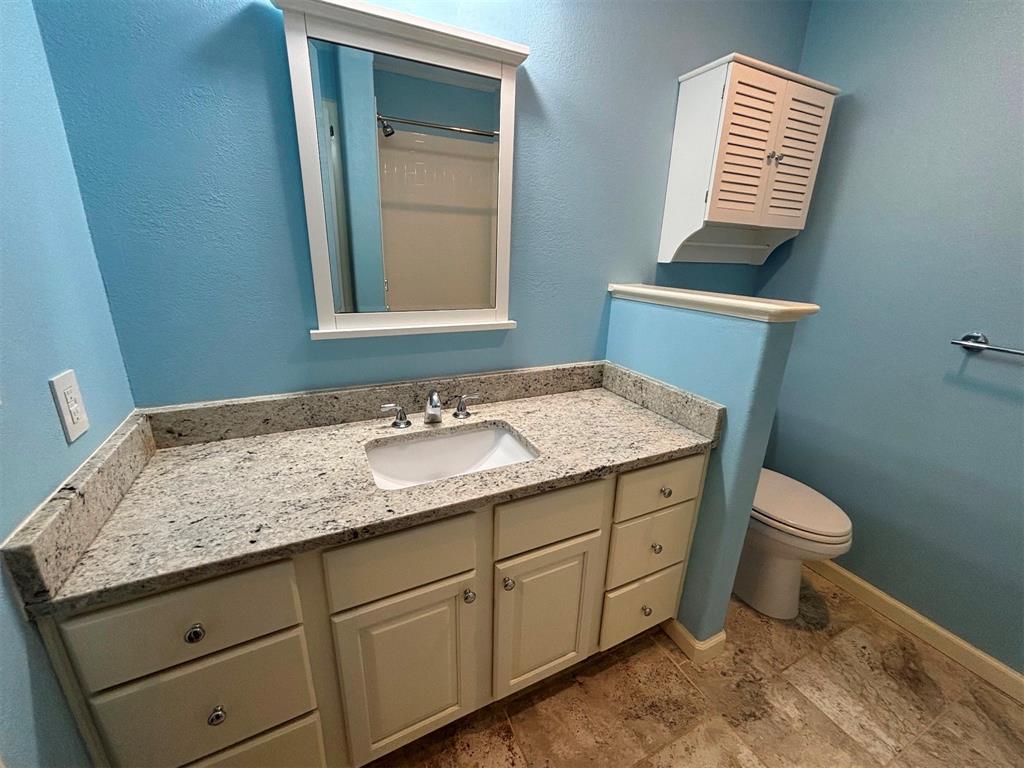 22023 Brierwood Drive, Frankston, Texas image 17