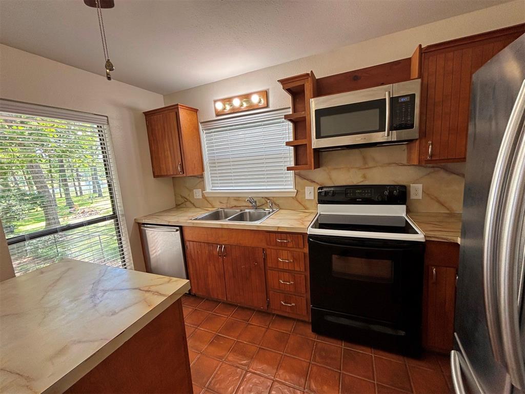 22023 Brierwood Drive, Frankston, Texas image 5