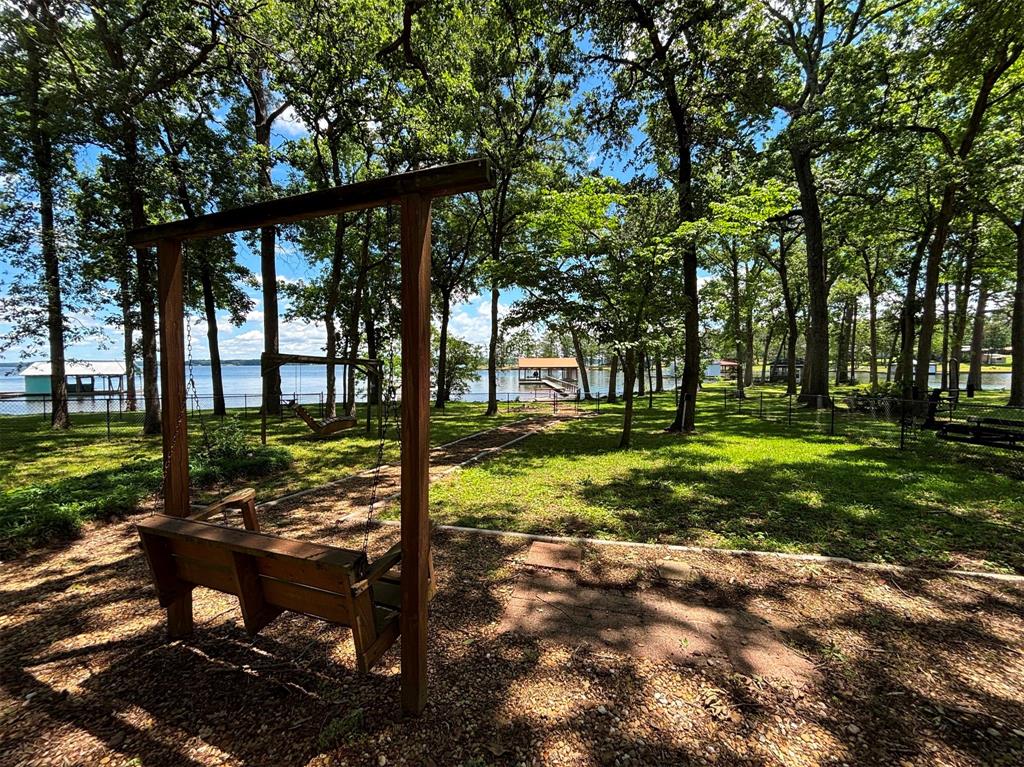 22023 Brierwood Drive, Frankston, Texas image 24