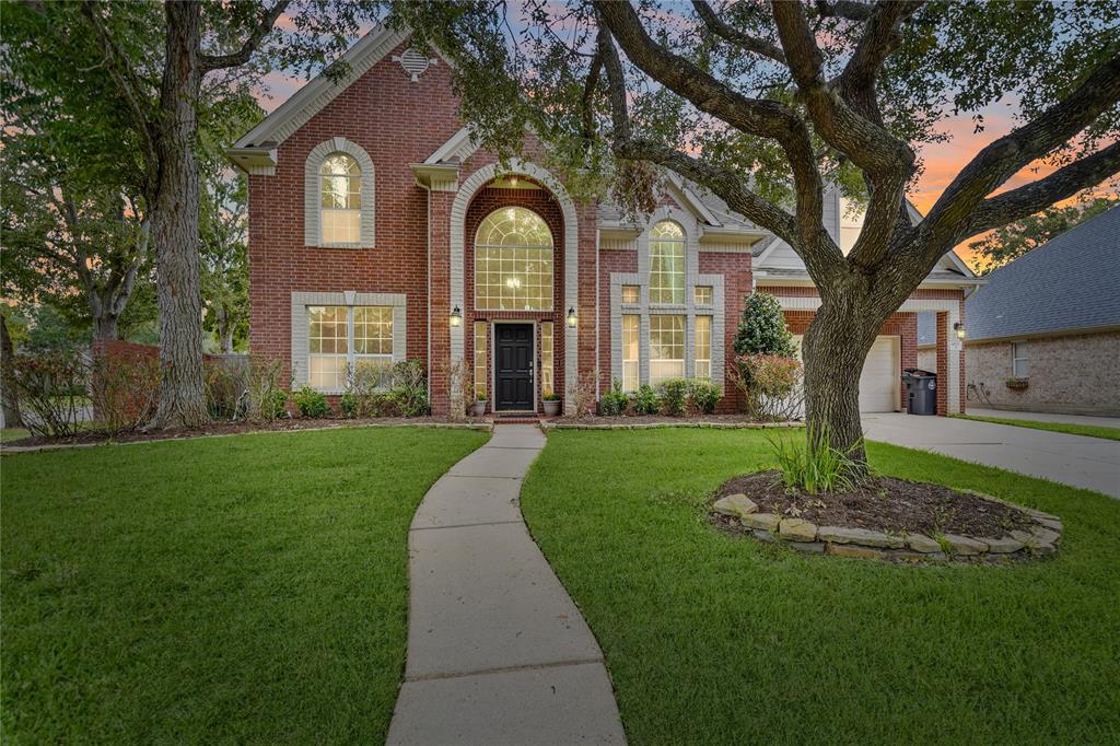 8522 Mill Dale Court, Sugar Land, Texas image 1