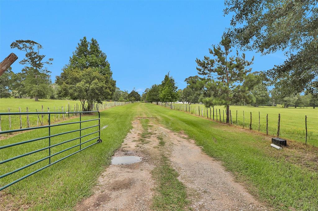5467 Farm To Market 1010