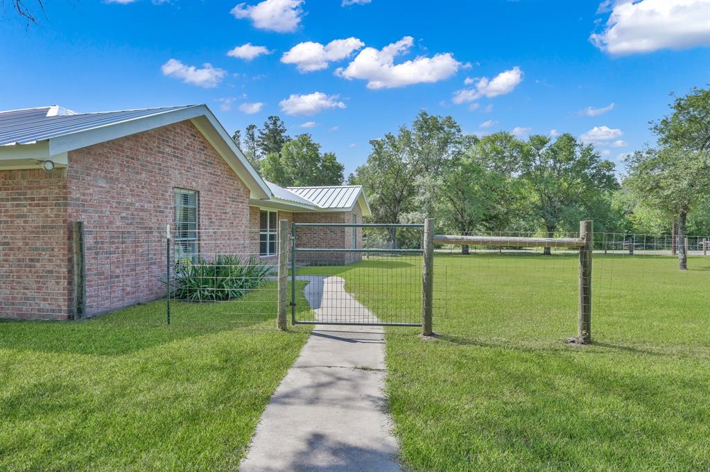 4 Crute Drive, Huntsville, Texas image 42