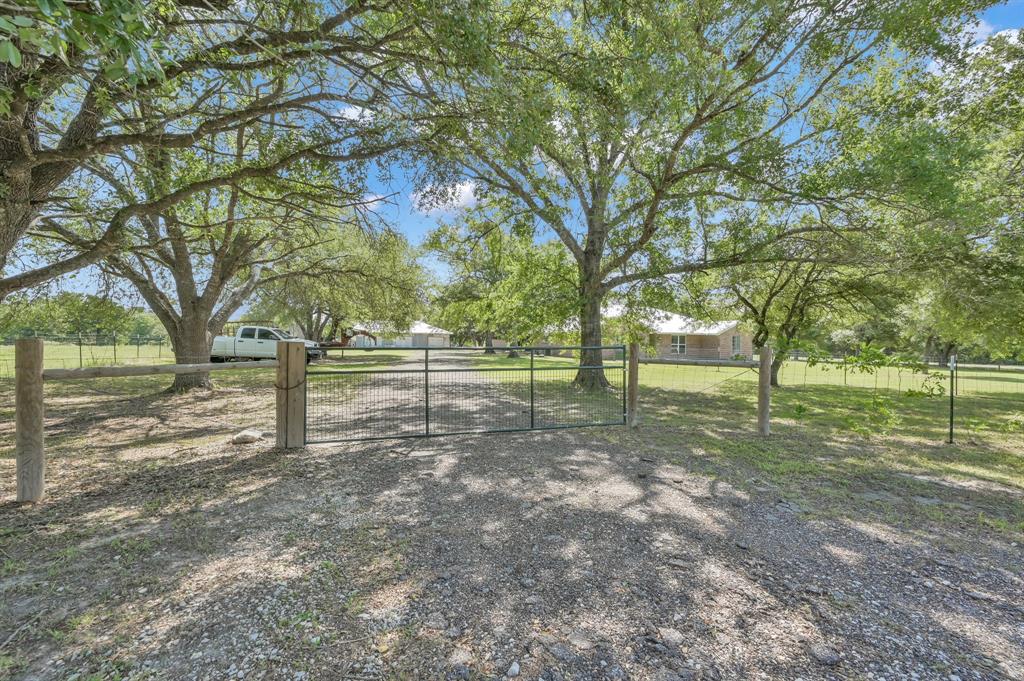 4 Crute Drive, Huntsville, Texas image 3