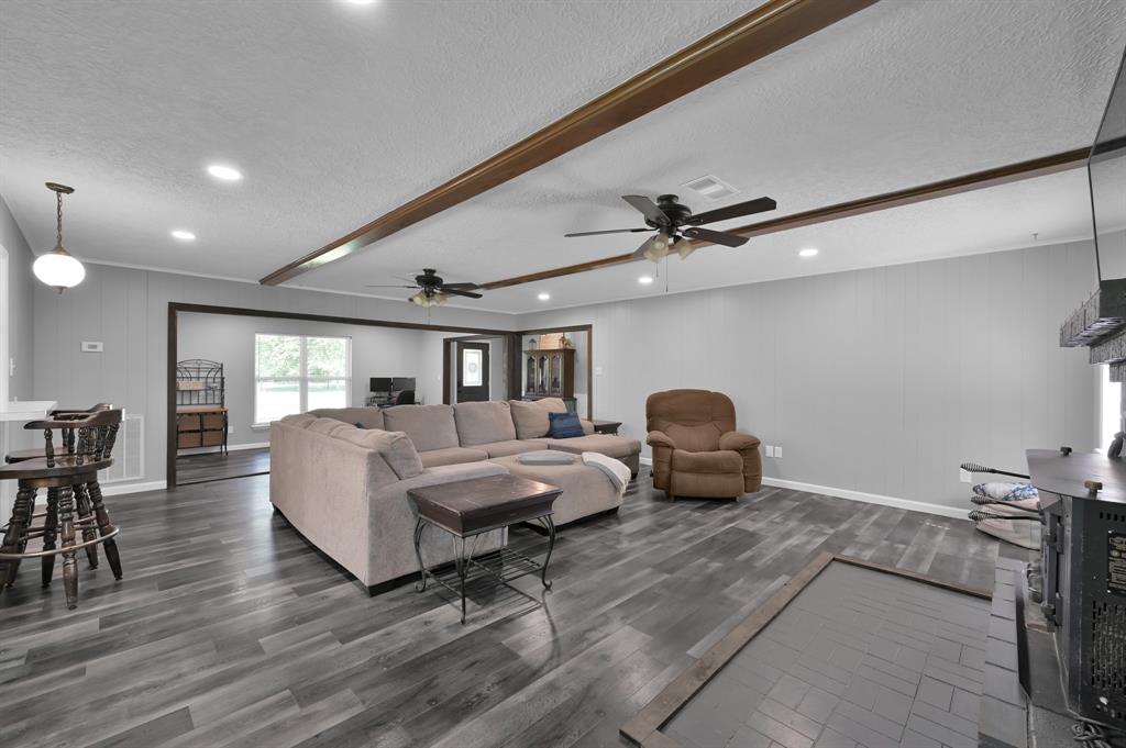 4 Crute Drive, Huntsville, Texas image 11