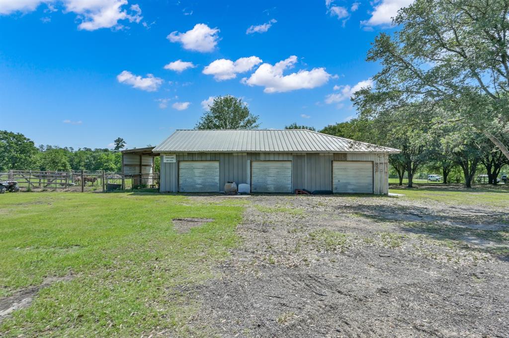 4 Crute Drive, Huntsville, Texas image 4