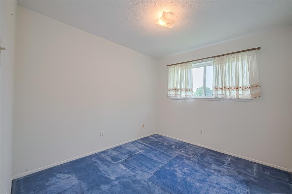 11935 Brook Meadows Lane, Meadows Place, Texas image 23
