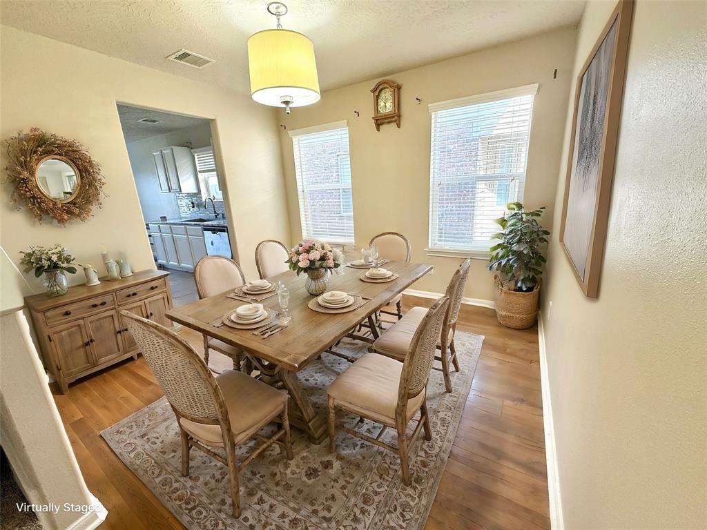 2042 Nichole Woods Drive, Houston, Texas image 7