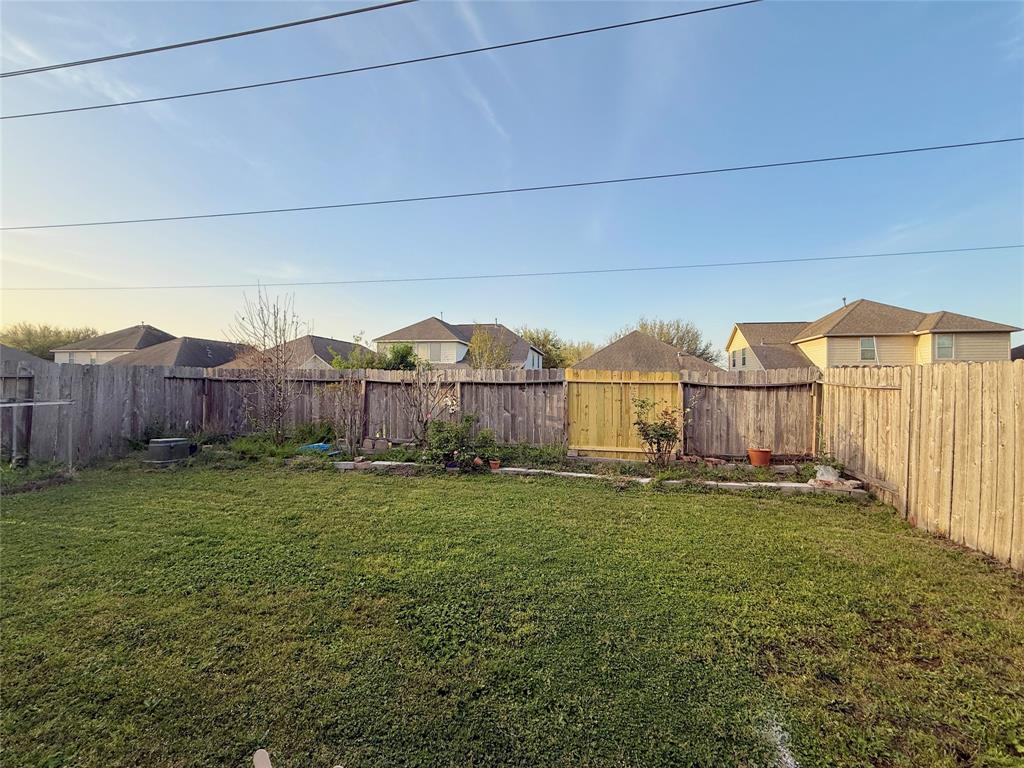2042 Nichole Woods Drive, Houston, Texas image 32