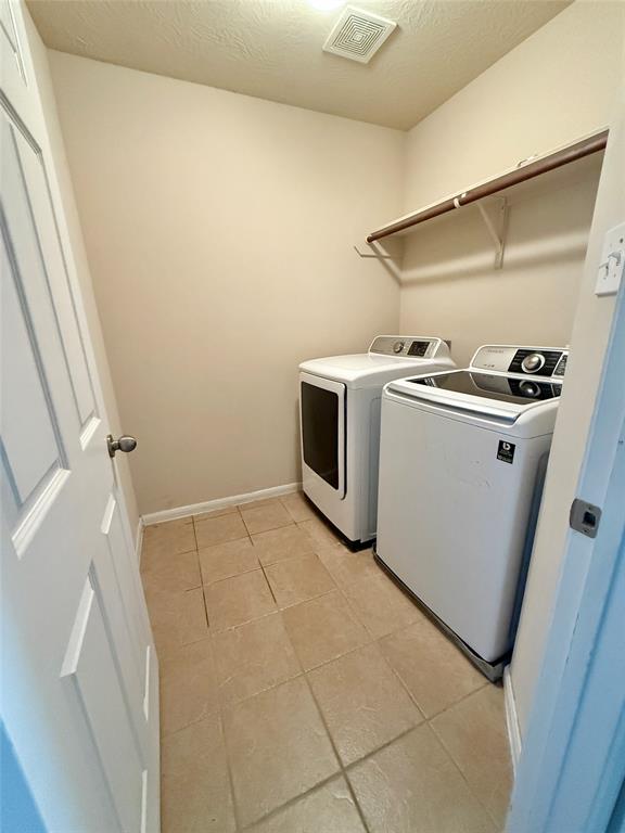 2042 Nichole Woods Drive, Houston, Texas image 29