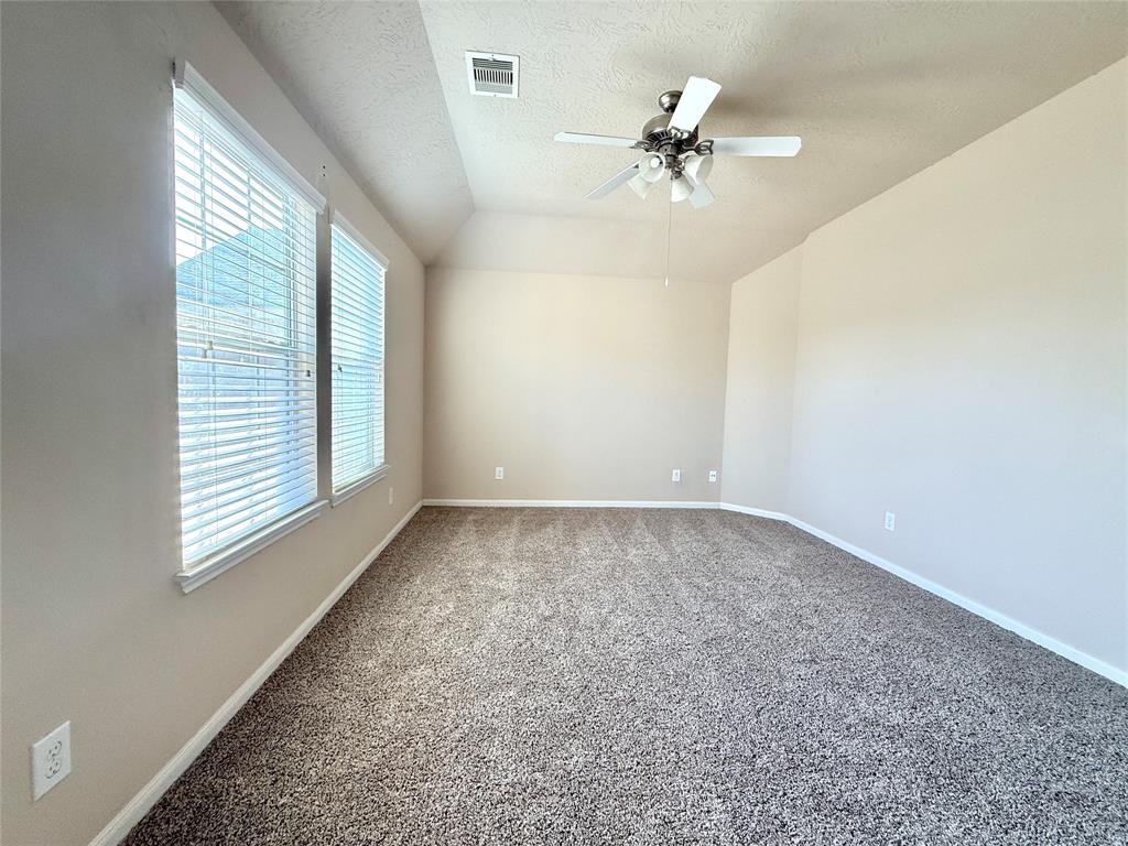 2042 Nichole Woods Drive, Houston, Texas image 16