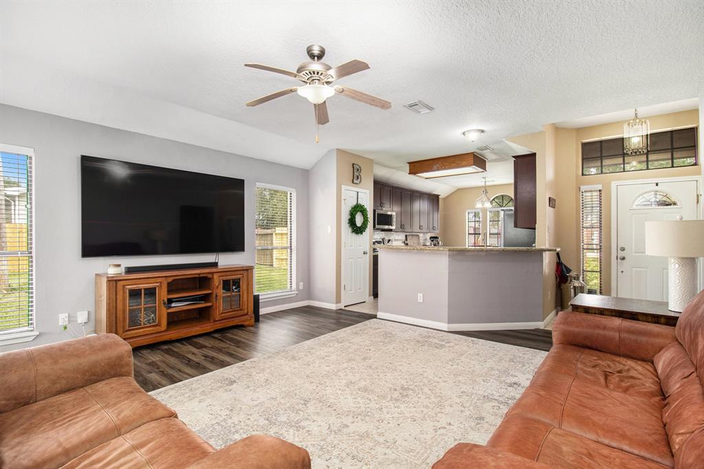 19198 County Road 669e, Alvin, Texas image 1