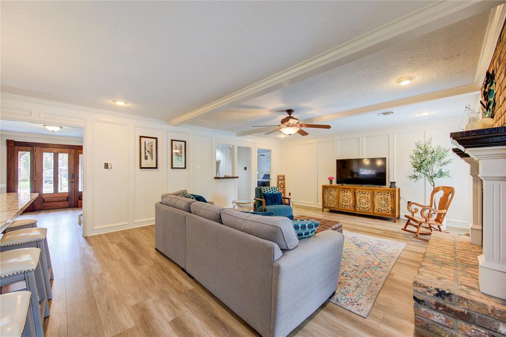 18322 Running Vine Lane, Spring, Texas image 12