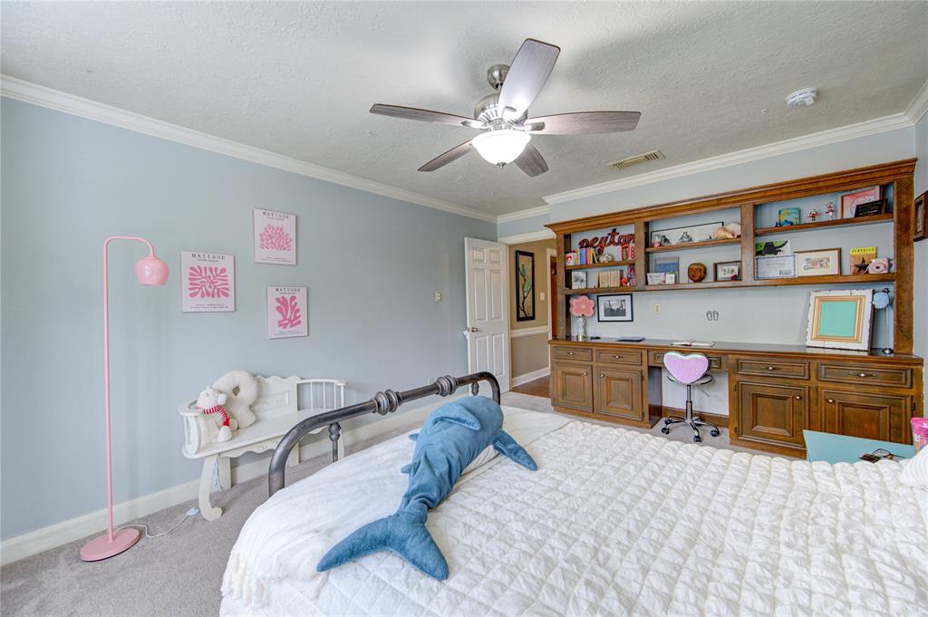 18322 Running Vine Lane, Spring, Texas image 46