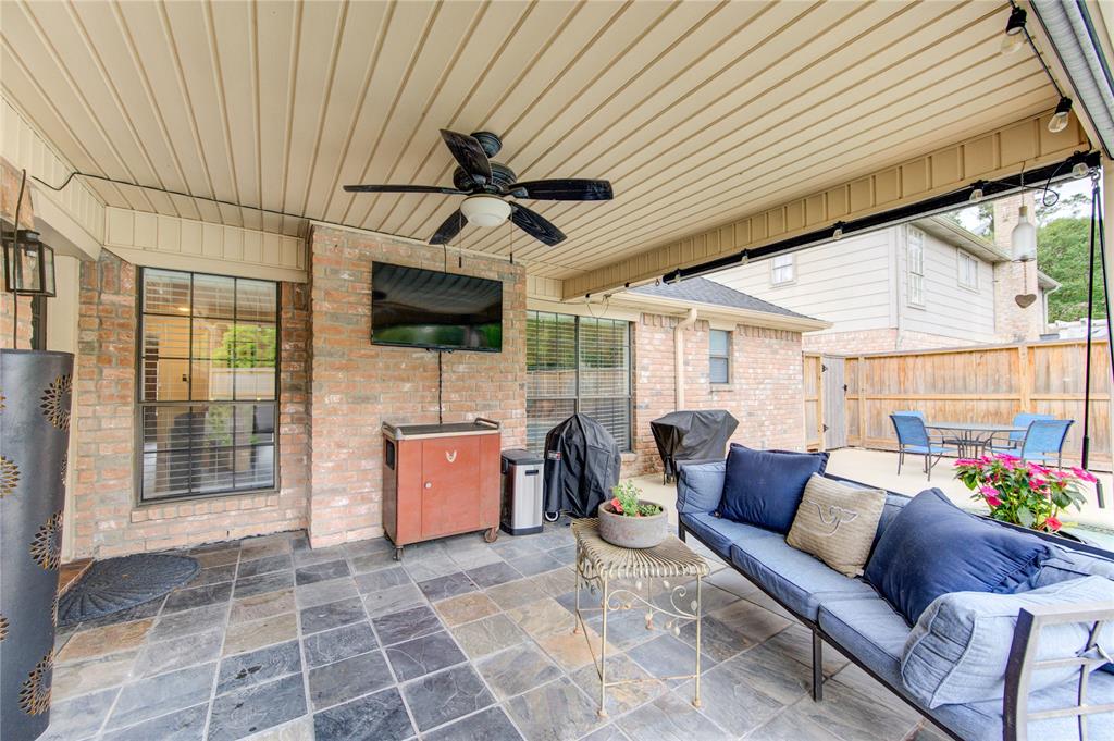 18322 Running Vine Lane, Spring, Texas image 6
