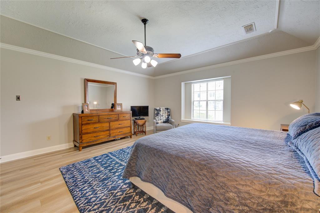 18322 Running Vine Lane, Spring, Texas image 17