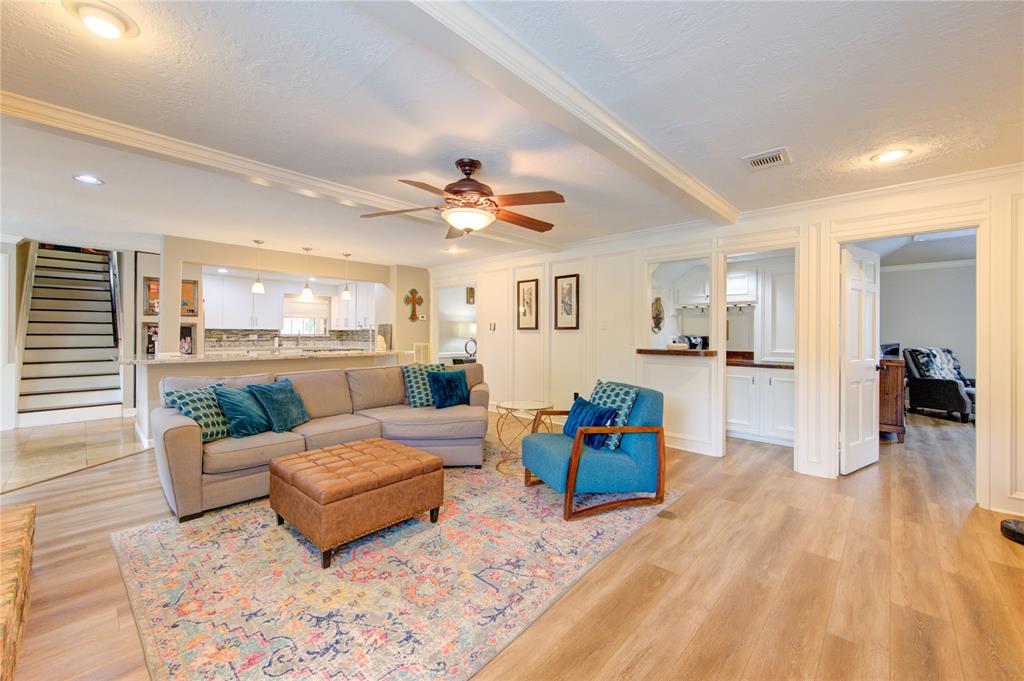 18322 Running Vine Lane, Spring, Texas image 9