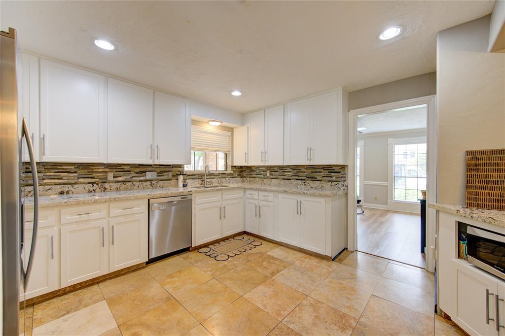 18322 Running Vine Lane, Spring, Texas image 23