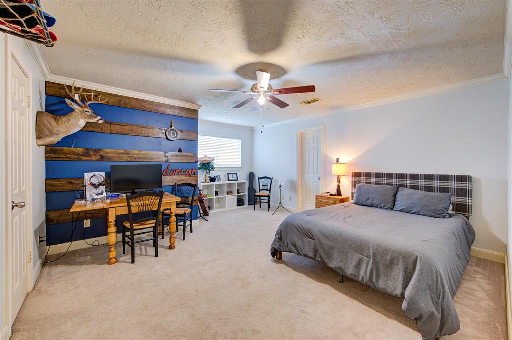 18322 Running Vine Lane, Spring, Texas image 43