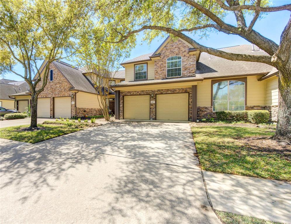 10827 Avenel Iron Drive, Houston, Texas image 2