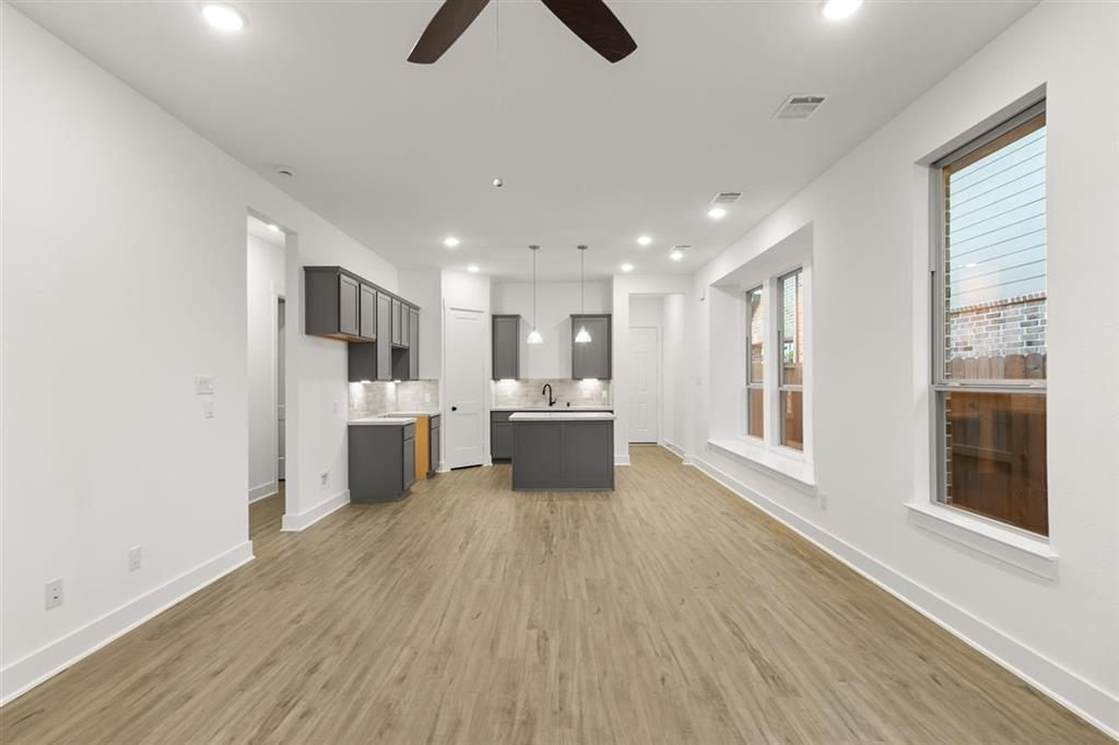 21310 Barcelona Heights Trail, Tomball, Texas image 3