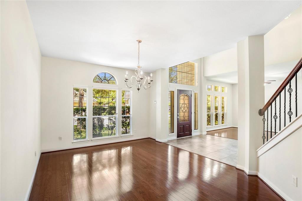 25827 Austin Springs