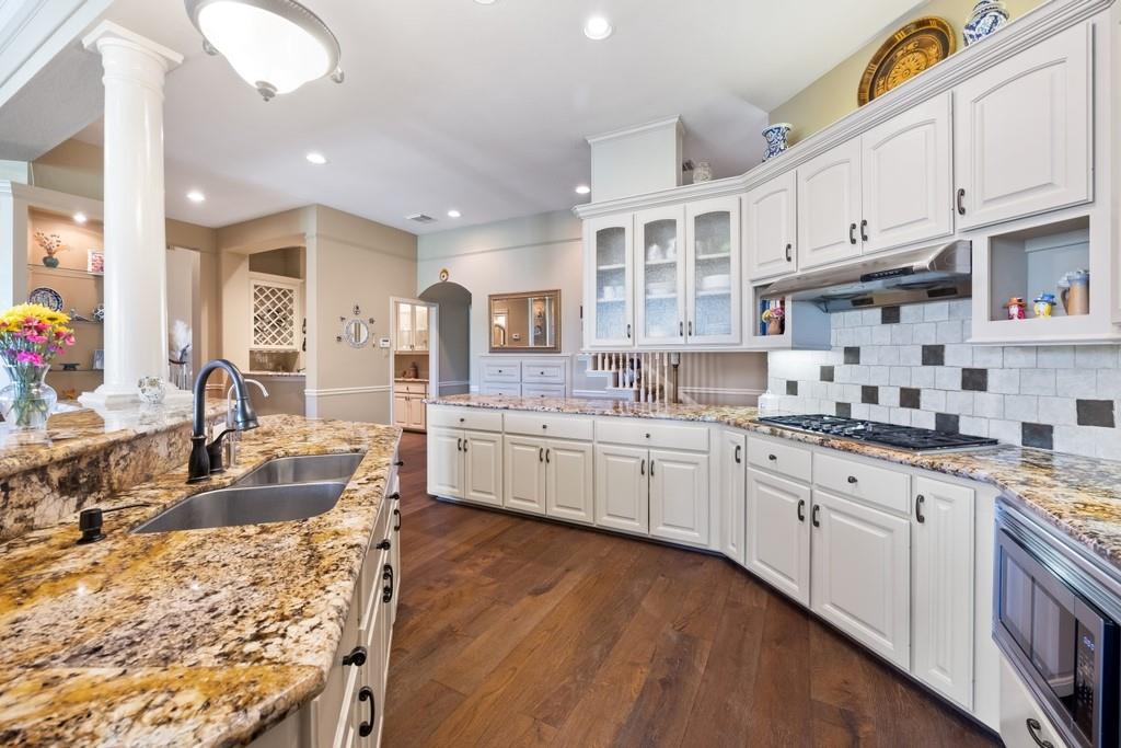 3215 Riviera Drive, Sugar Land, Texas image 13